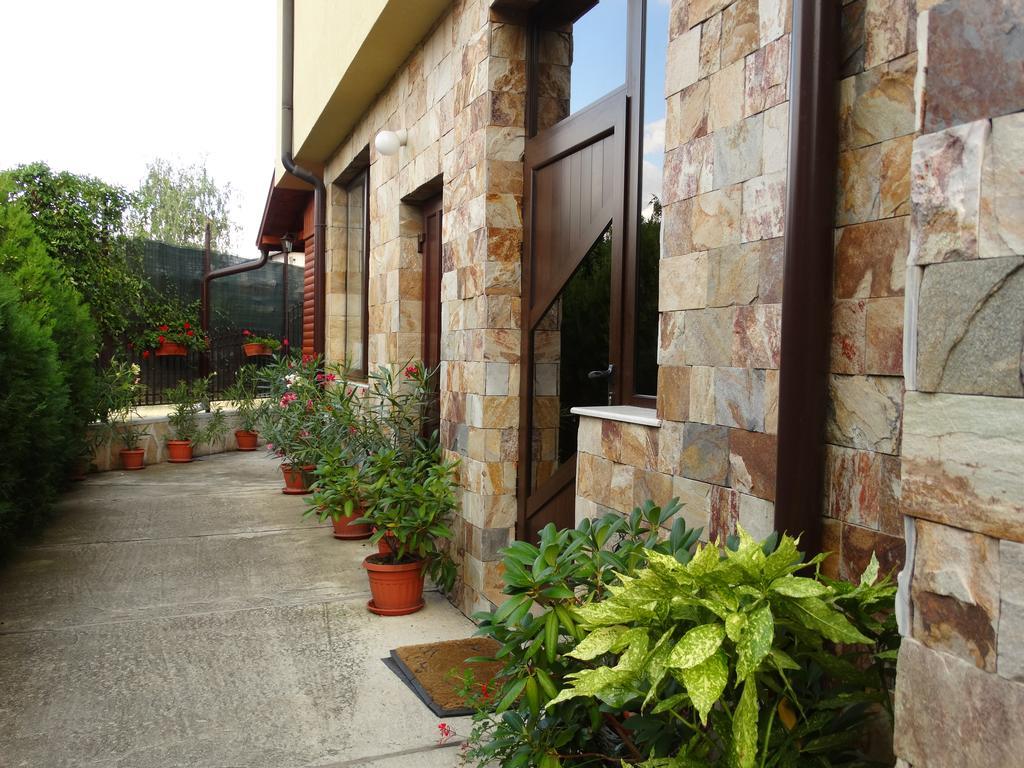 Guest House Ivel Sapareva Banya Bagian luar foto